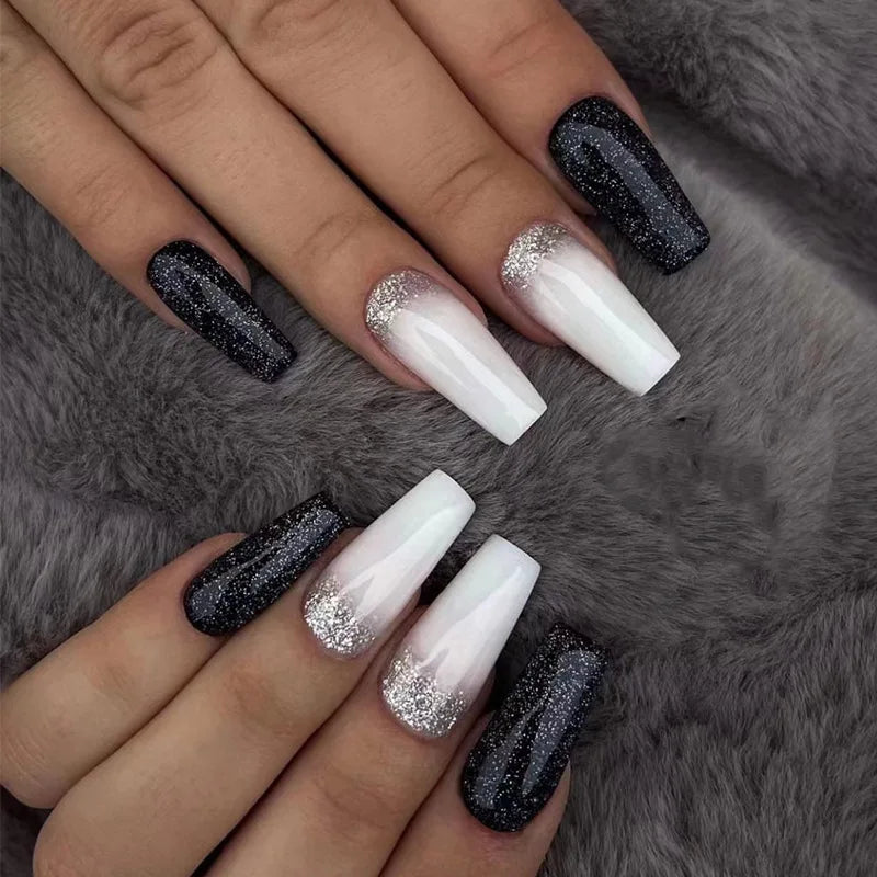 Press-On Nail Art Set